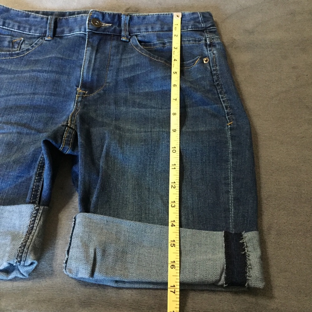Bermuda Denim Shorts Adjustable Length by Cuffing - Picture 9 of 16